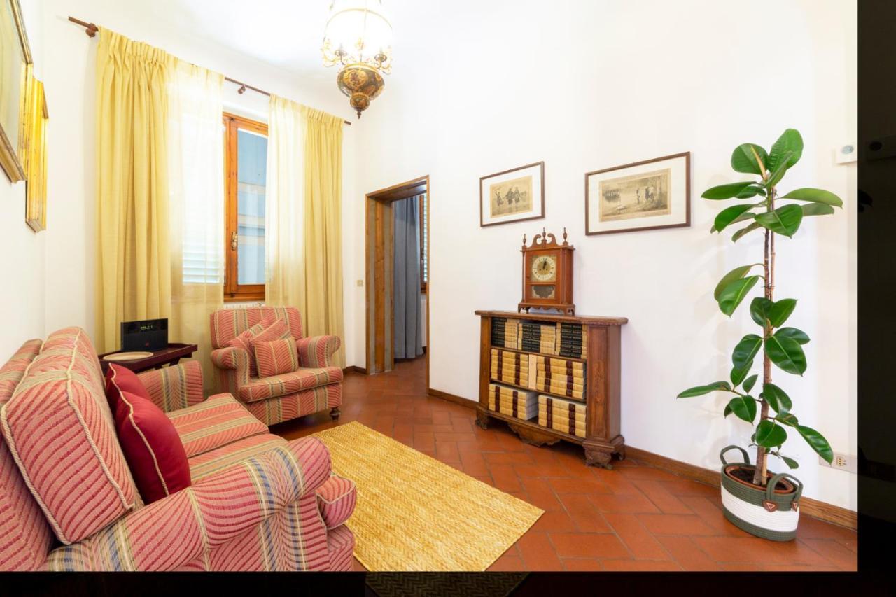 110 Sqm Apartment 6 Sleeps In Santa Croce Florencja Zewnętrze zdjęcie