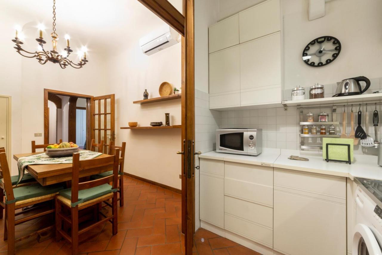 110 Sqm Apartment 6 Sleeps In Santa Croce Florencja Zewnętrze zdjęcie