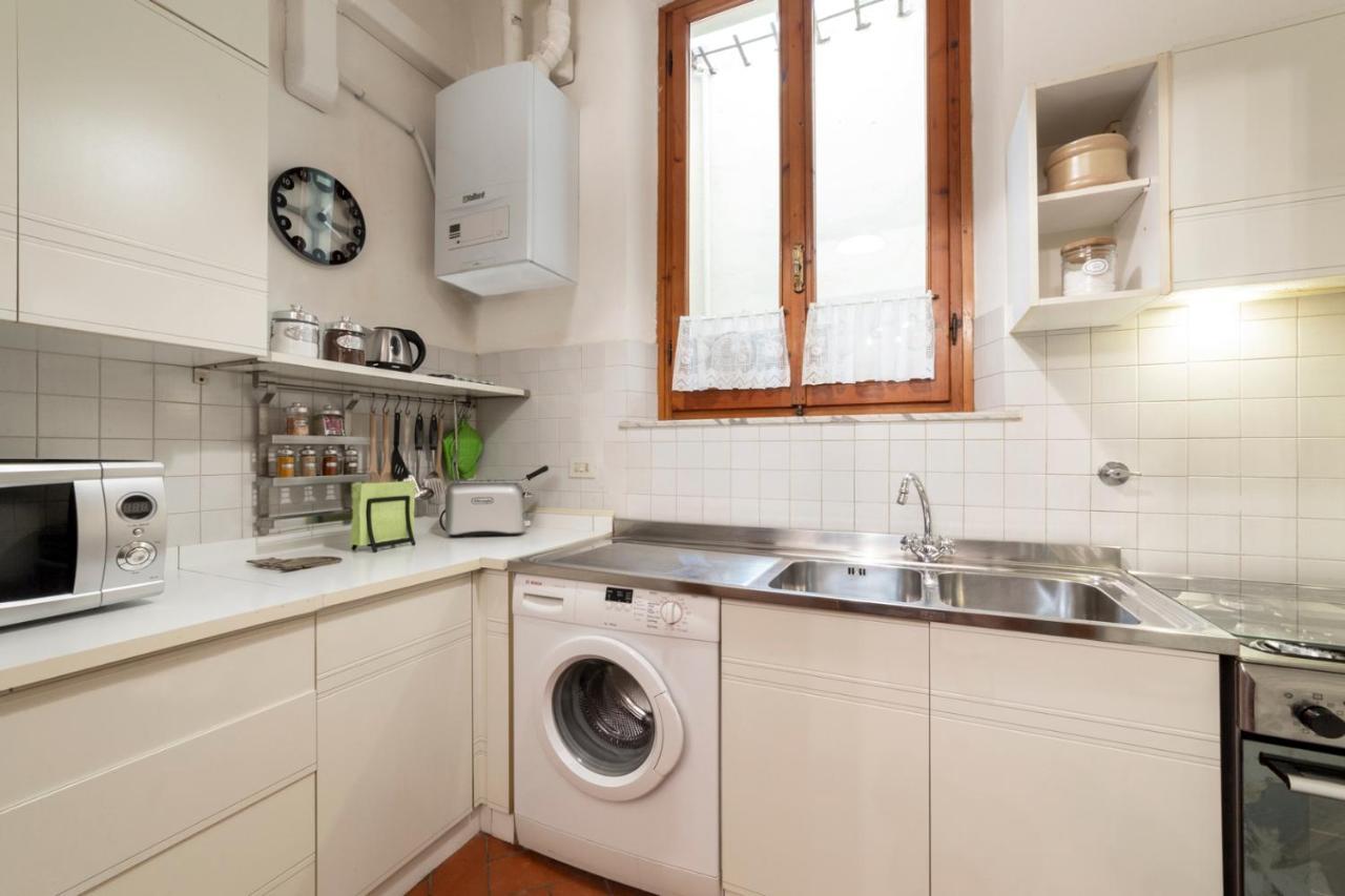 110 Sqm Apartment 6 Sleeps In Santa Croce Florencja Zewnętrze zdjęcie