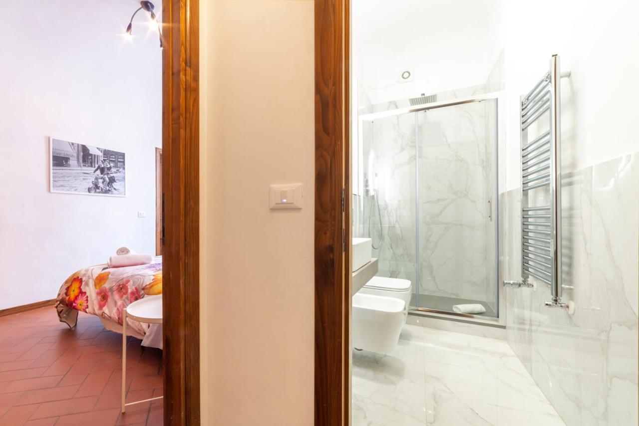 110 Sqm Apartment 6 Sleeps In Santa Croce Florencja Zewnętrze zdjęcie